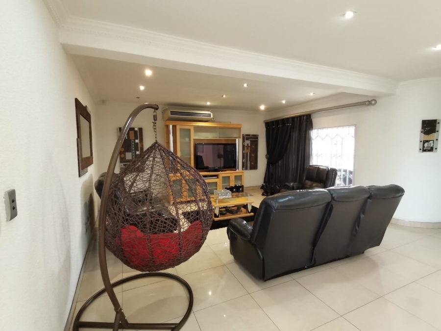 4 Bedroom Property for Sale in Zinniaville North West